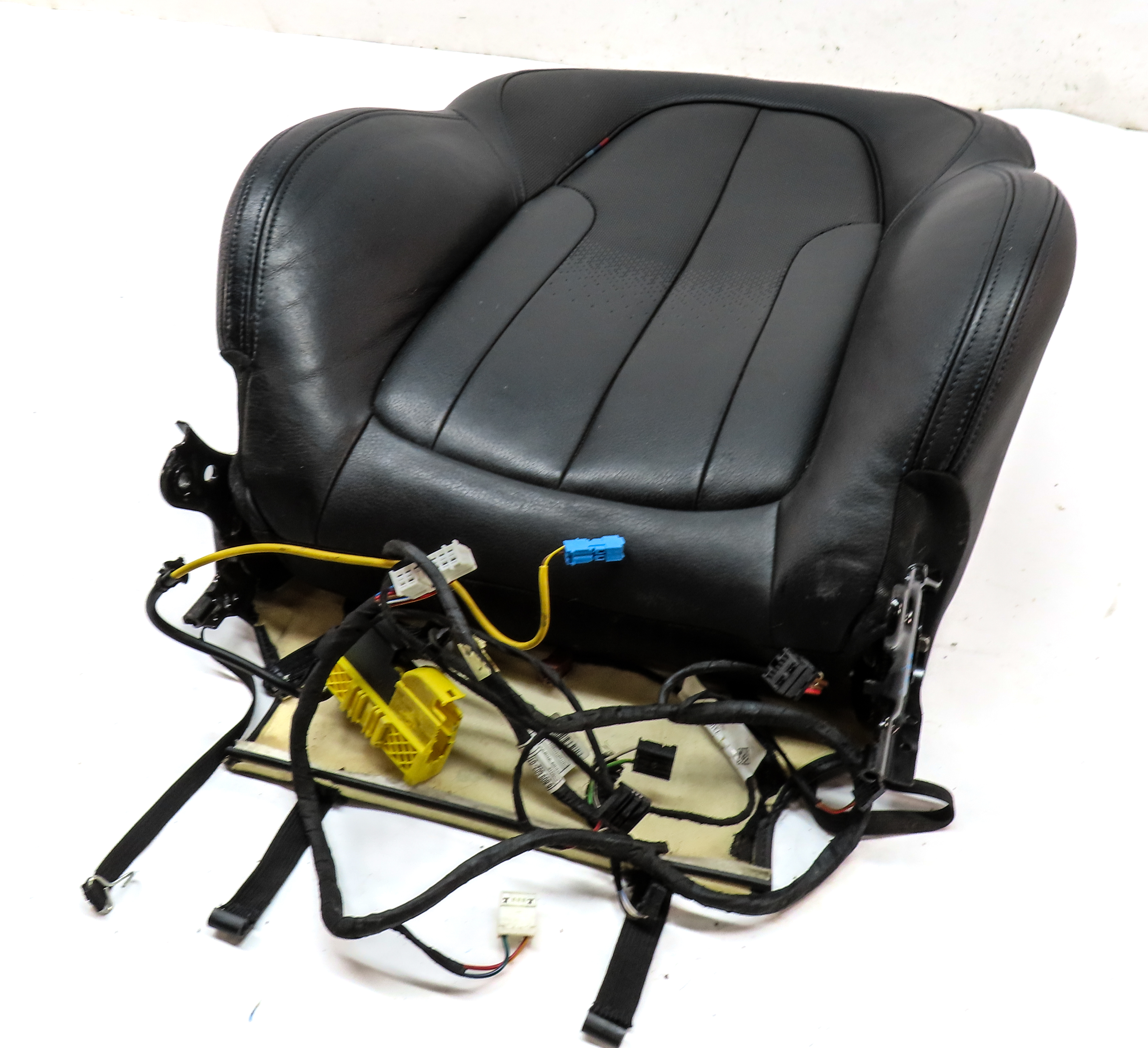 2018 BMW X2 (F39) FRONT RIGHT PASSENGER UPPER HEATED SPORT SEAT CUSHION (BLACK) — exact item pictured